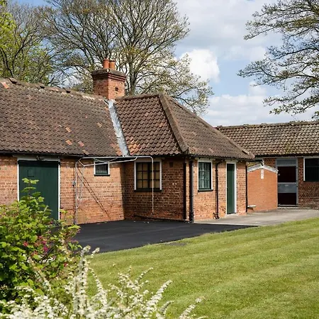The Stable At Racecourse Apartment